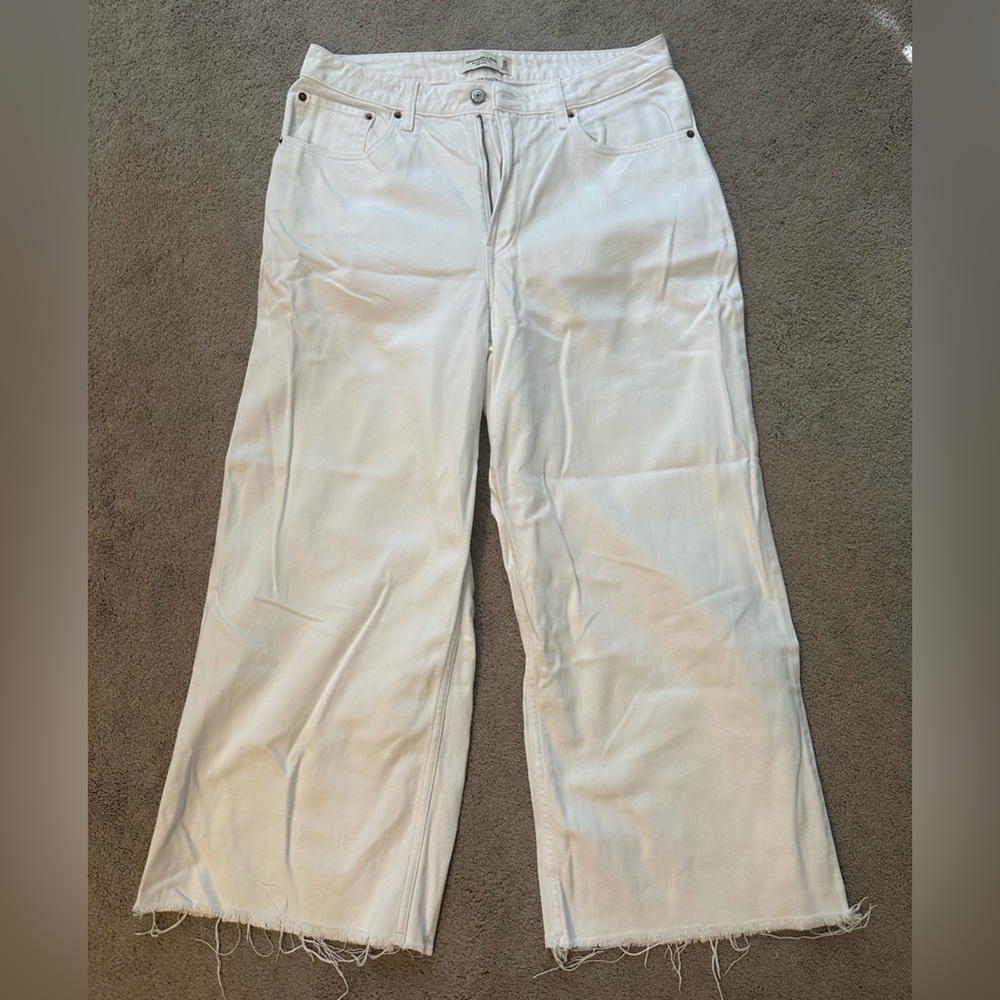 Abercrombie & Fitch White Flare Jeans - Picture 2 of 4